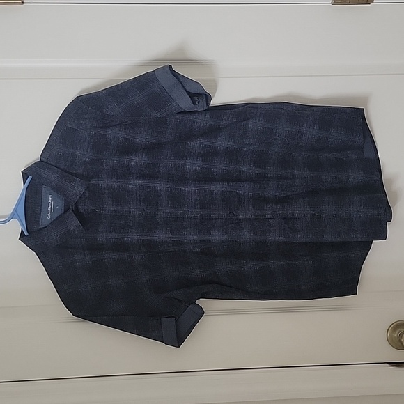 Calvin Klein, Mens Size L Short Sleeve Button Down Shirt, Cuffed Sleeve, EUC - Picture 1 of 12